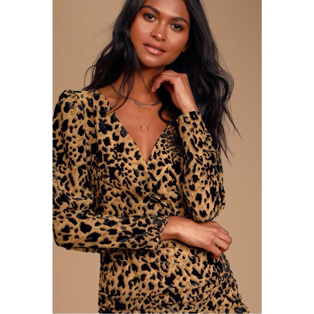 ASTR the Label Nikita Burnout Leopard Print Long Sleeve Ruched Mini Dress Small - Picture 16 of 16